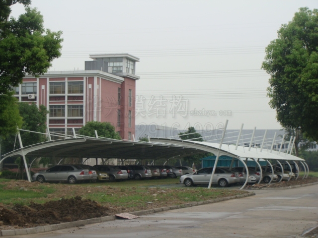 膜結(jié)構(gòu)車(chē)棚